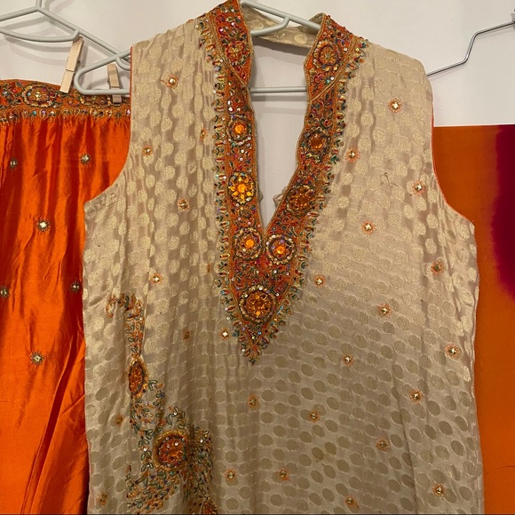 Orange Salwar Kameez Indian 3-Piece Set – Punjab/Pakistan Style - Picture 8 of 10